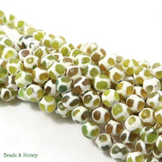 Yellow-Green Agate with Turtleback Pattern Round Faceted 8mm (Full Strand)